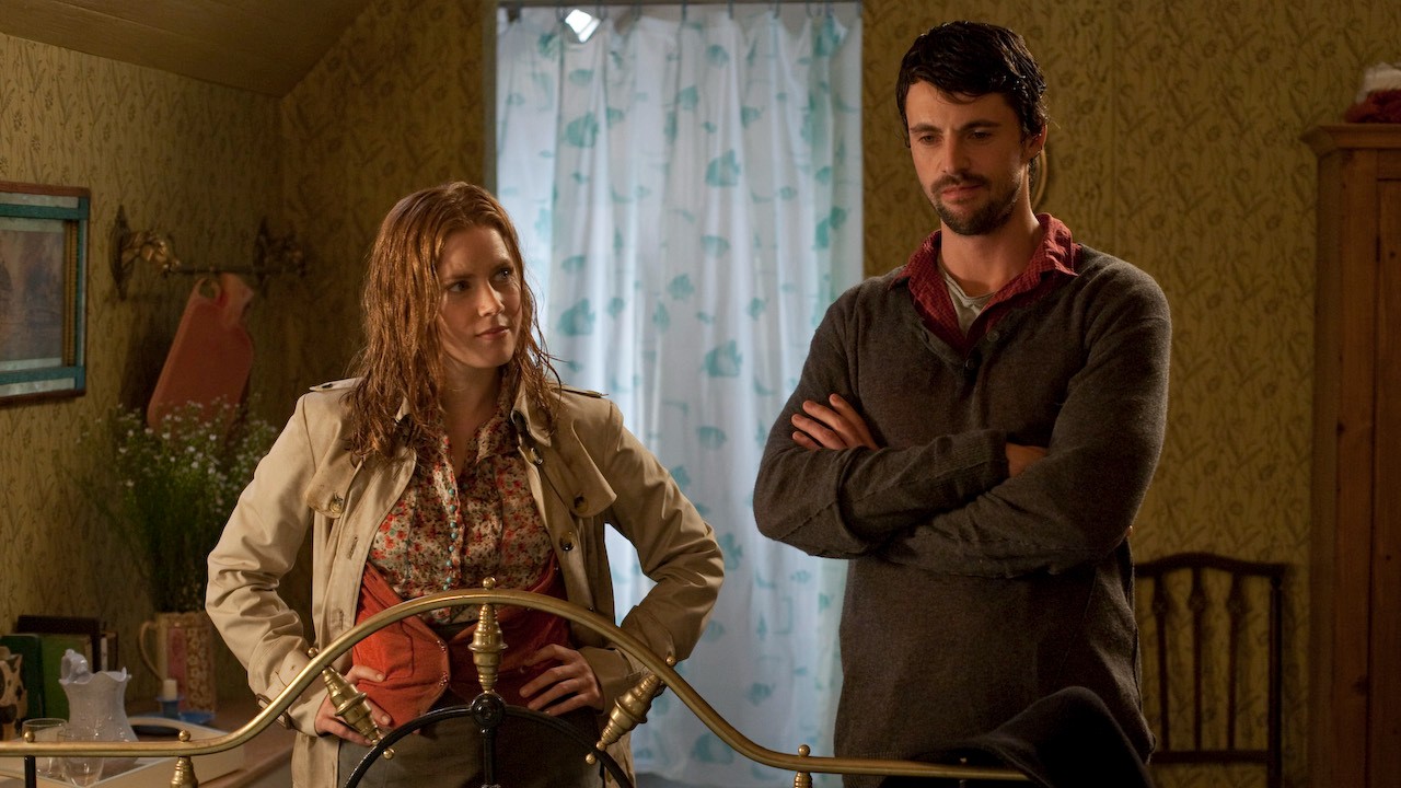 Amy Adams and Matthew Goode in Leap Year