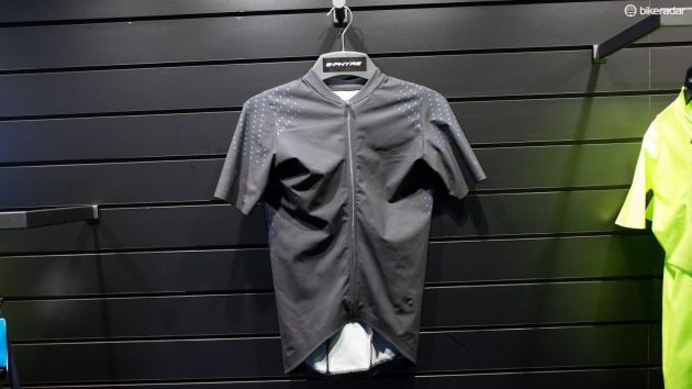 The S-Phyre jersey features seamless shoulders and a low-cut neckline