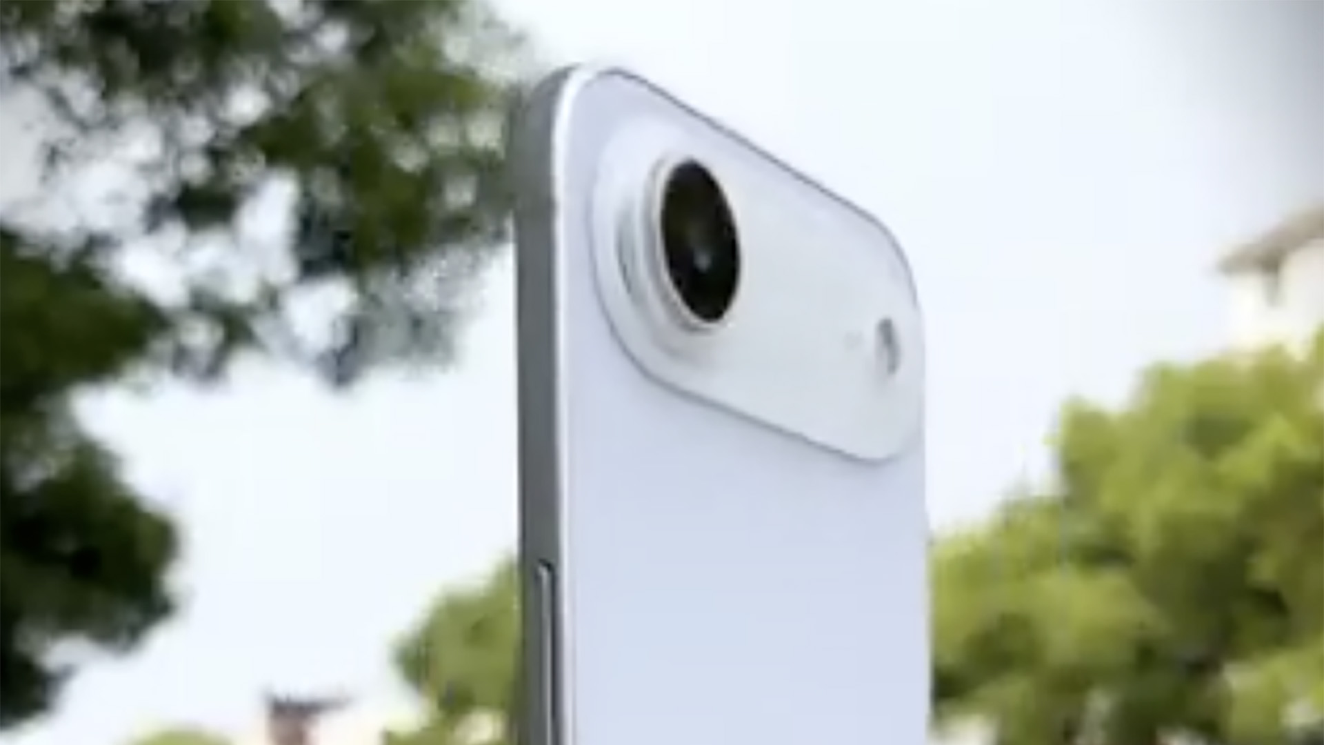 iPhone 17 Air dummy