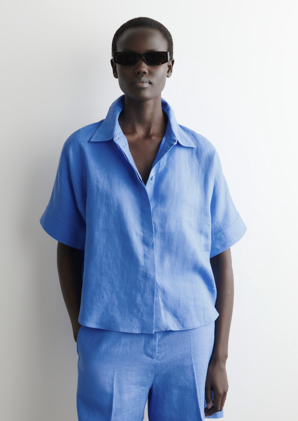 COS, Oversized Short-Sleeve Linen Shirt