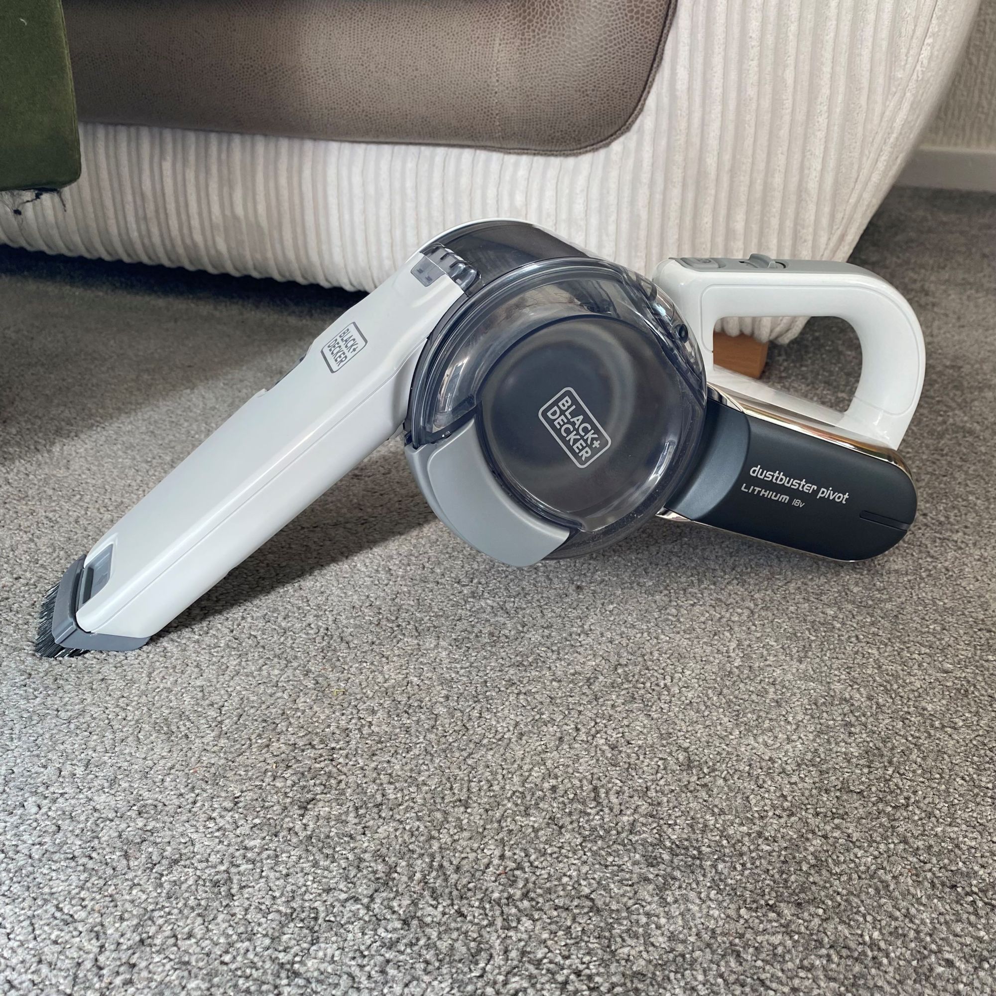BLACK+DECKER Dustbuster Pivot Handheld Vacuum review