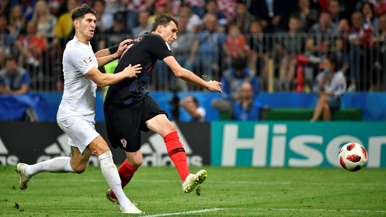 Mario Mandzukic Croatia 2 England 1 World Cup