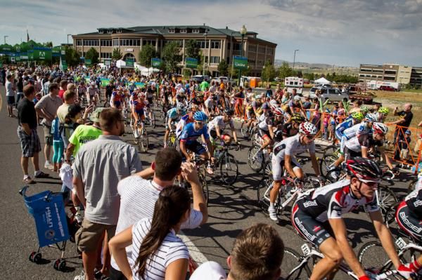 The bunch rolls out Lehi during the fourth stage