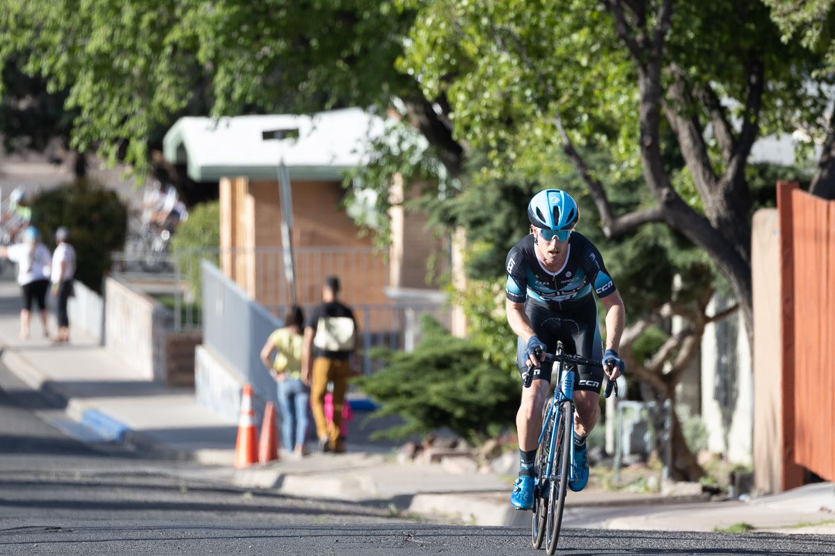 With 20 laps to go, the break of three had dwindled down to just Cyrus Monk (Meiyo CCN Pro Cycling).