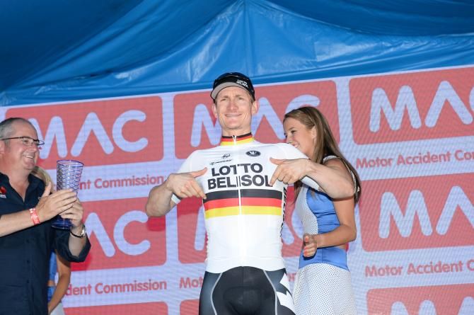 Greipel lettting the crowd know who he rides for, Lotto-Belisol