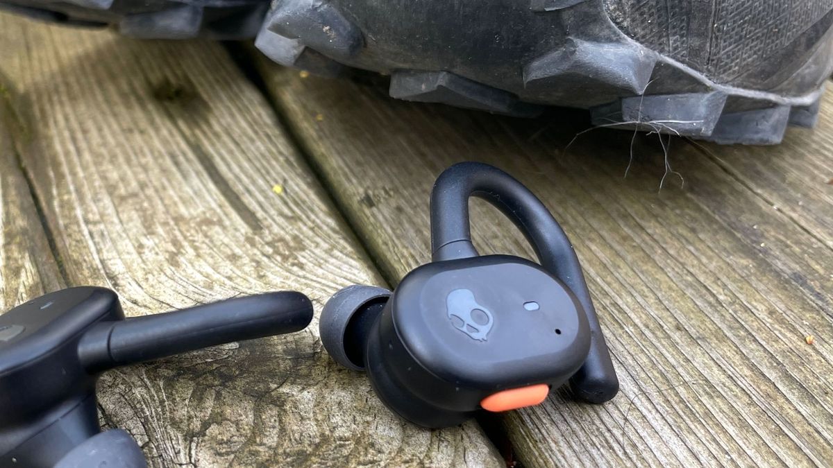 Best true wireless earbuds (TWS) under Rs 10,000 in India for 2024