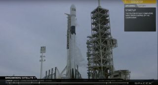 SpaceX's 1st Falcon 9 Block 5 on the Pad