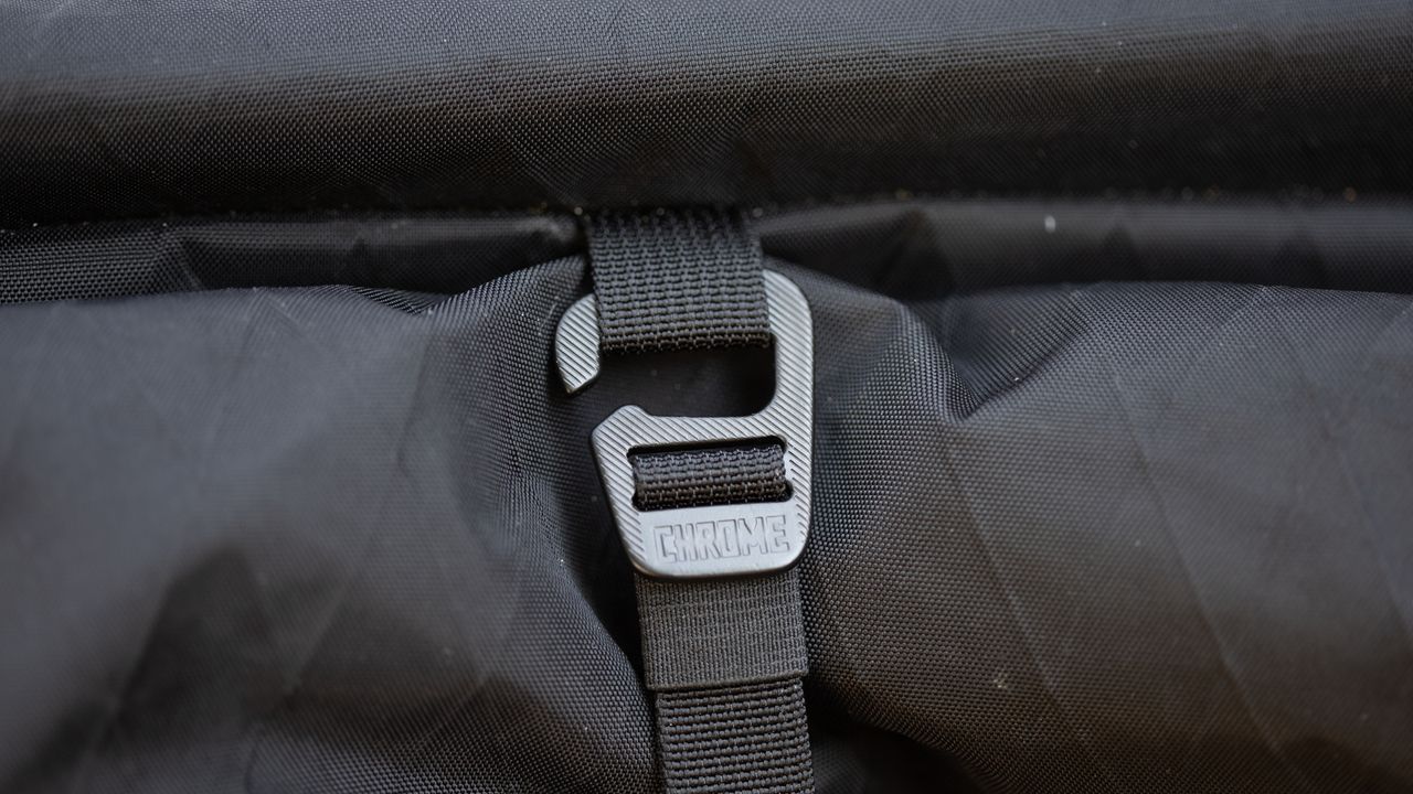 Chrome Industries Bravo 3.0 roll top closure