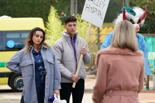 Becky Quentin and Ollie Morgan in Hollyoaks.