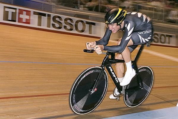 New Zealander Jesse Sargent charges towards gold in the men