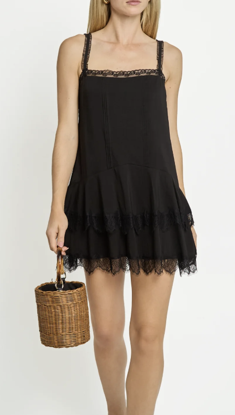 Kourt, Armanii Dress