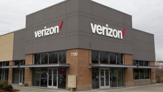 Verizon is selling AOL and Yahoo: should you be worried?