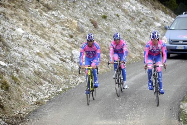 The trio ride the Gardeccia