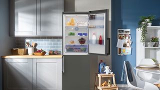 Beko HarvestFresh™ fridge freezer