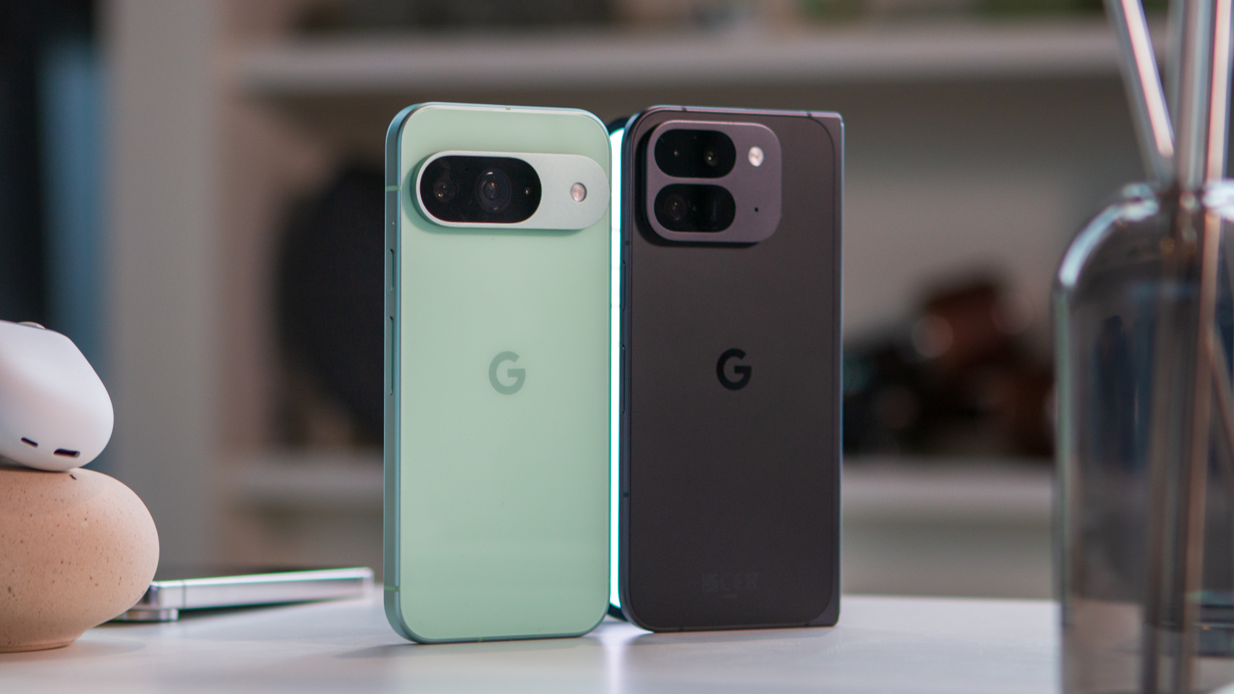 Pixel 9 Pro Fold junto al Pixel 9