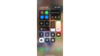 iOS 16 Donkere modus schakelaar