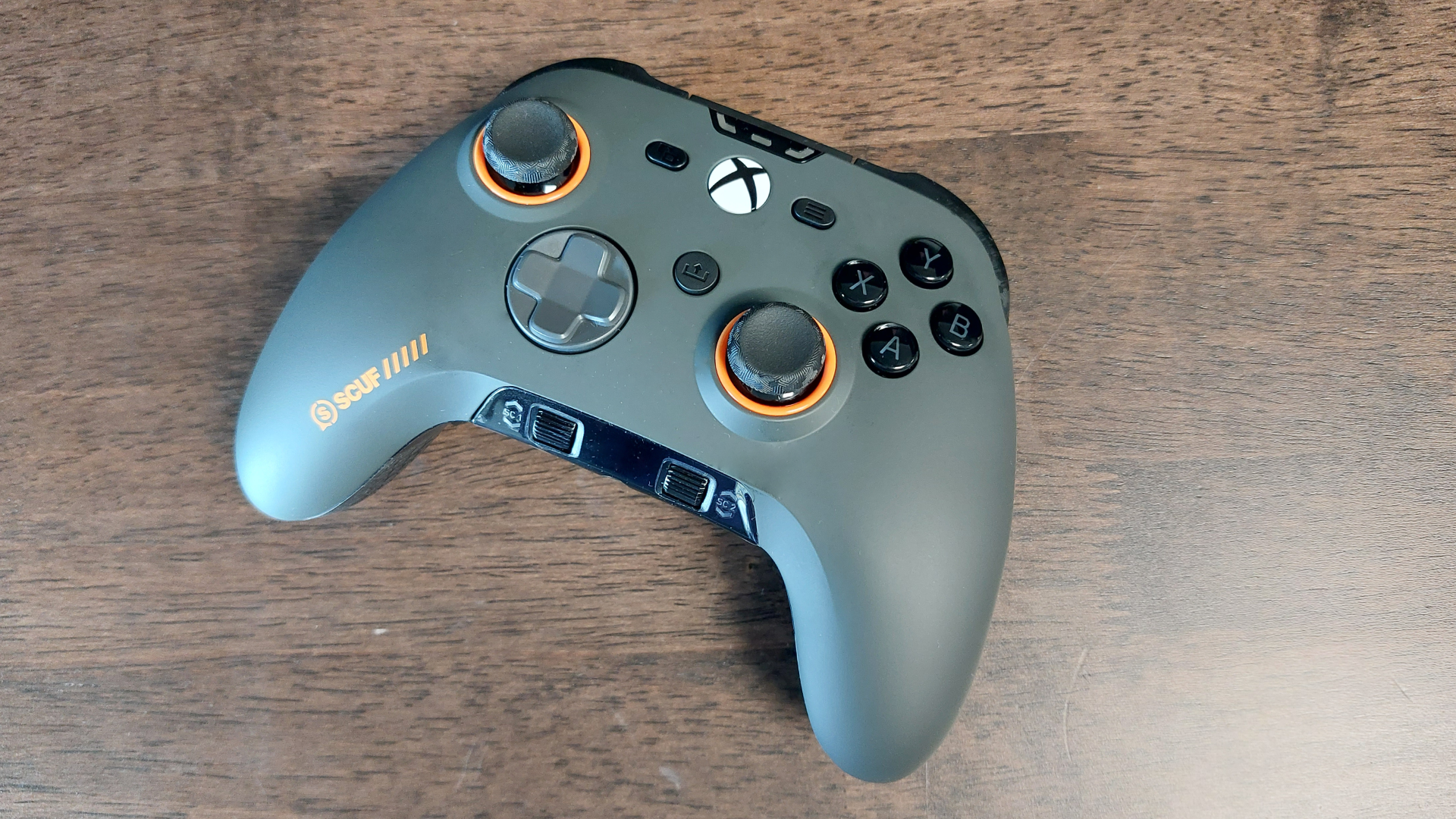 The Scuf Valor Pro wireless controller seen from various angles.