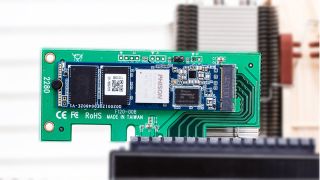 Phison PS5016-E16 NVMe Controller (Credit: Tom's Hardware)