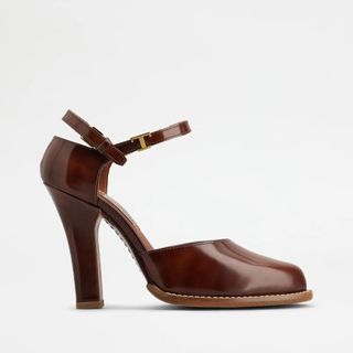 Tod's D'Orsay Pumps in Leather