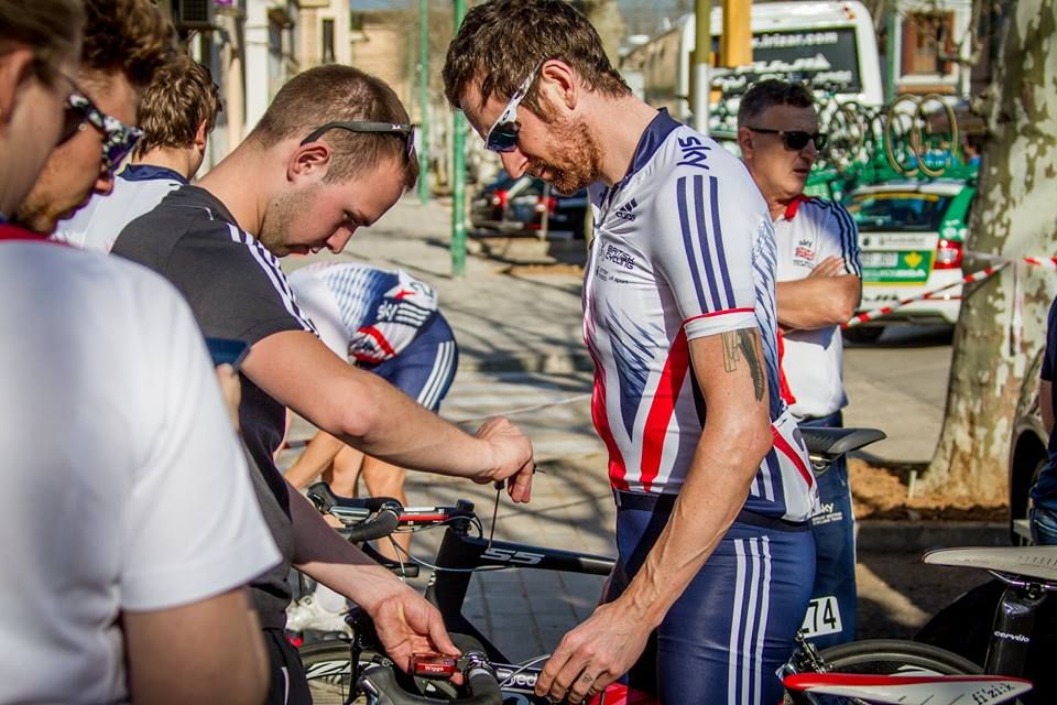 Owain Doull makes a late change to his position