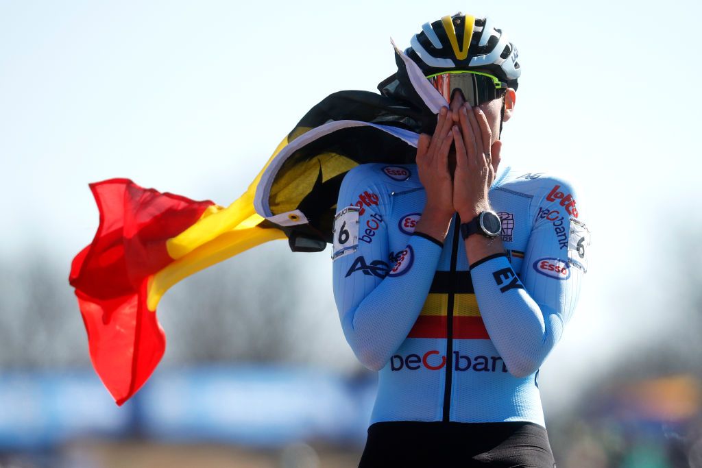 FAYETTEVILLE ARKANSAS JANUARY 29 Joran Wyseure of Belgium celebrates at finish line as race winner during the 73rd UCI CycloCross World Championships Fayetteville 2022 Mens U23 Fayetteville2022 on January 29 2022 in Fayetteville Arkansas Photo by Chris GraythenGetty Images