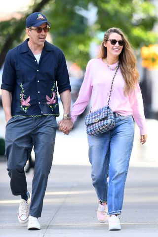 Blake Lively and Ryan Reynolds walking in New York City