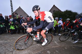 Tiesj Benoot (Lotto-Soudal) riding the cobbles