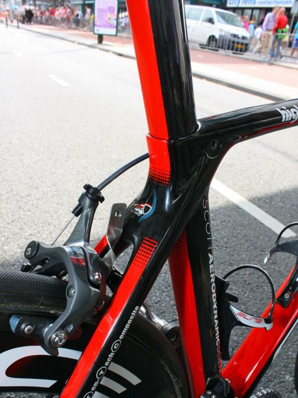 The shapes don't look aerodynamic but Scott insists it's roughly a 20 percent improvement over its current Addict.
