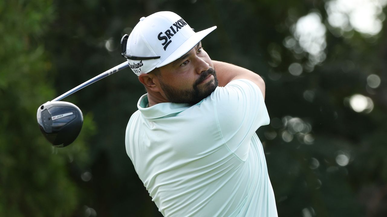 JJ Spaun takes a shot at the Sony Open in Hawaii