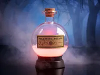 Polyjuice Potion fargeskiftende lampe
Pris: 279kr