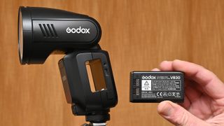 Godox V100 flashgun product image