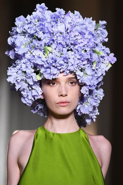 Valentino Models Wore Giant Flower Headpieces and Big Hair at 2018 ...