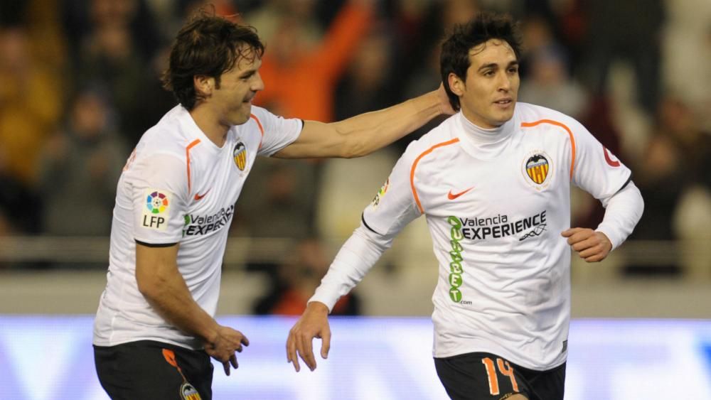 Club legend Vicente returns to Valencia | FourFourTwo