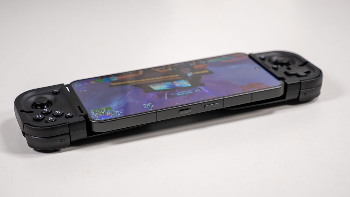A Razer Prio attached to a Nothing Phone 3