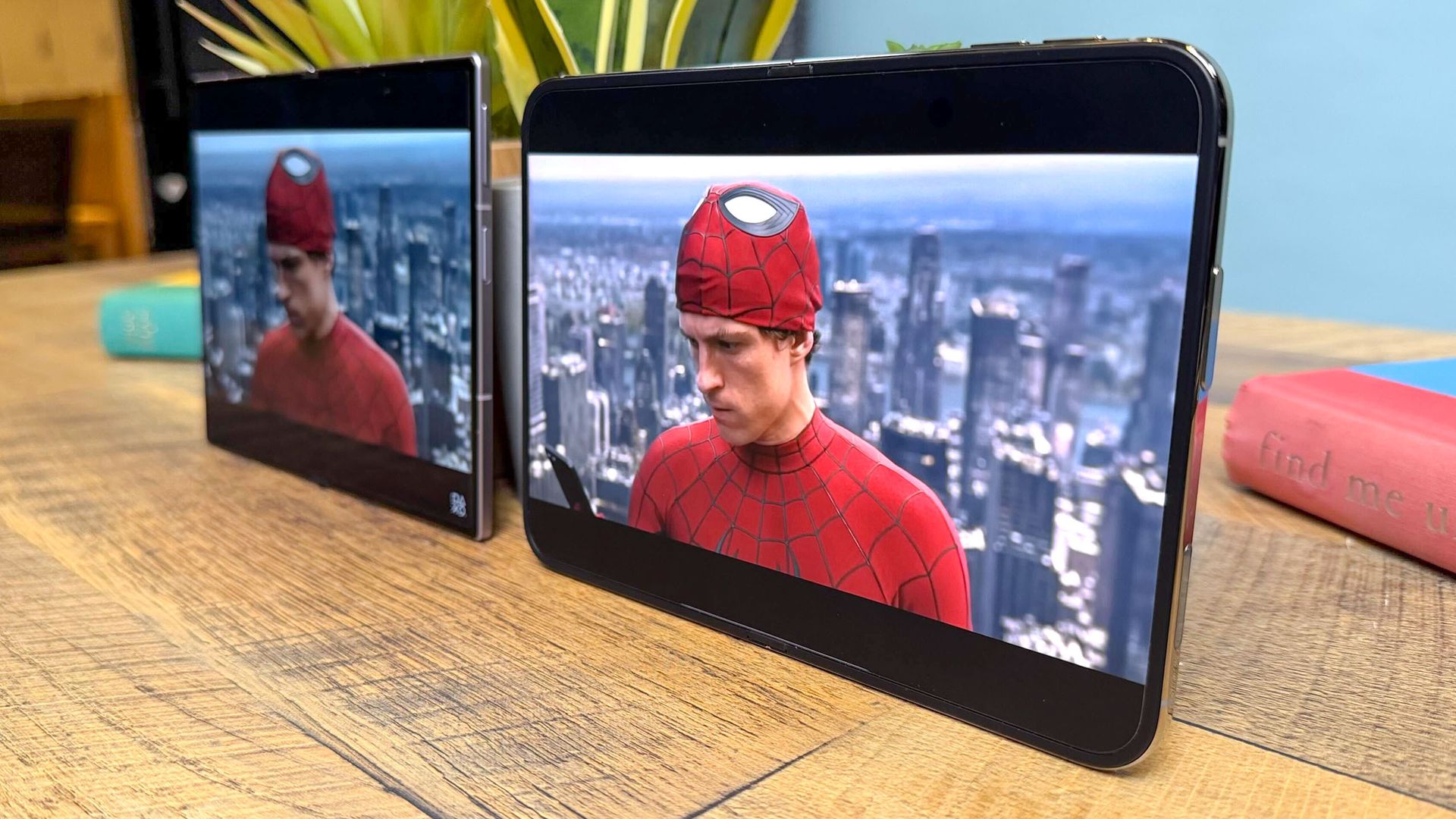 iPhone Duo display inside vs Galaxy Z Fold 8