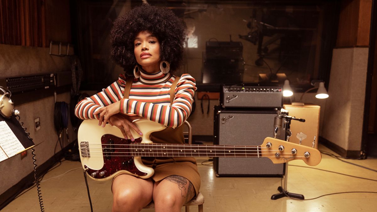 When I'm not playing online, I love to blend with the band. I'm not the one  who wants to stand out. But online, that's what it's all about”: April Kae  is on