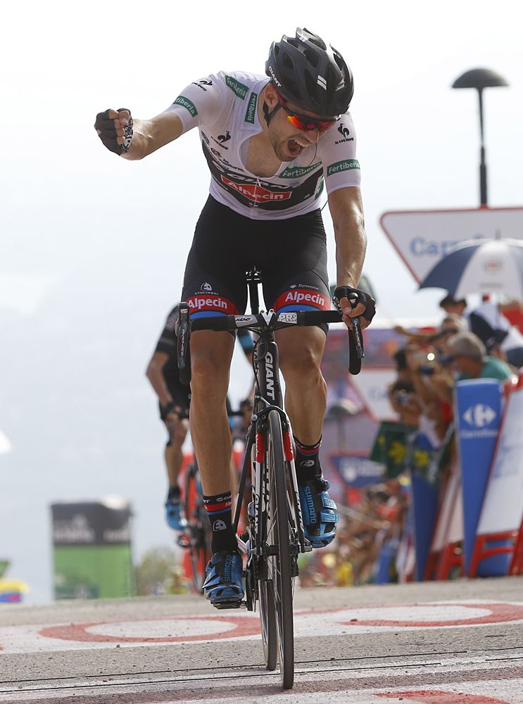 Tom Dumoulin (Giant-Alpecin) wins stage 9