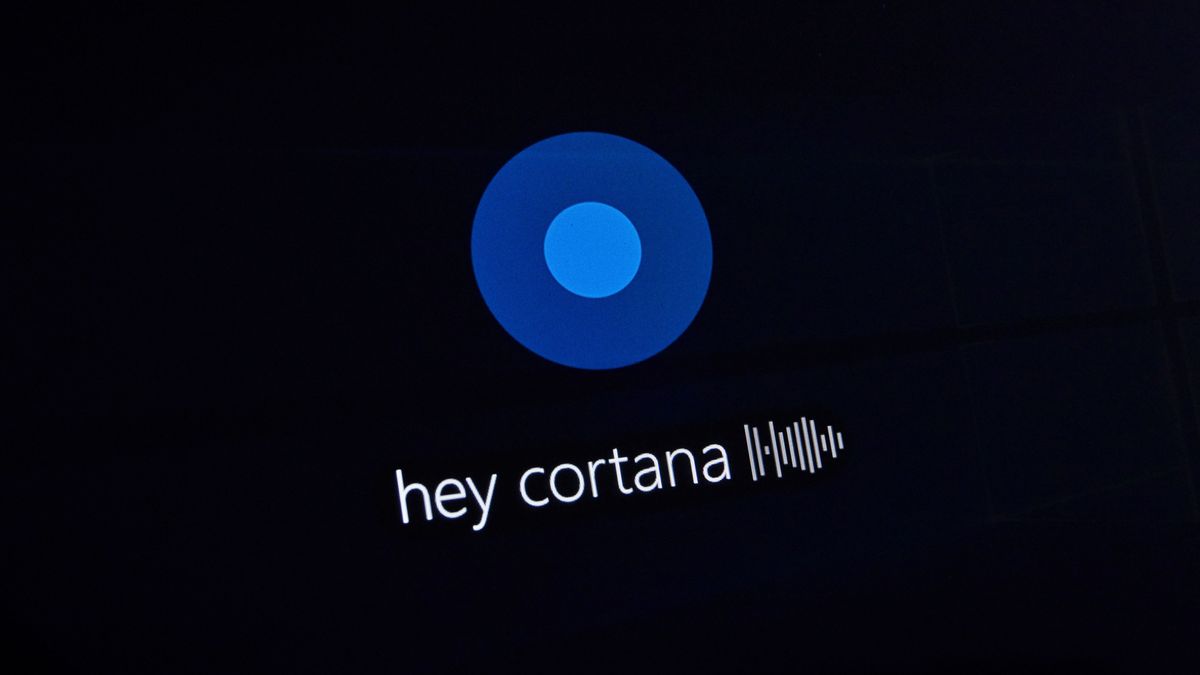 A screenshot displaying the words &amp;quot;Hey Cortana&amp;quot; on dark screen