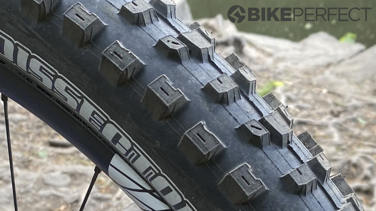 MAXXIS Dissector | Pneu de vélo de Montagne | TRAIL ENDURO DOWNHILL MAXXIS Dissector | Pneu de vélo de Montagne | TRAIL ENDURO DOWNHILL