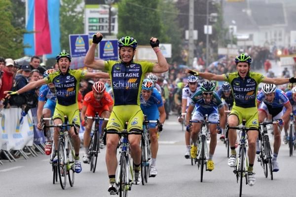 The Bretagne - Schuller boys celebrate.