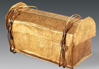 A skull bone of the Buddha was found inside this gold casket.