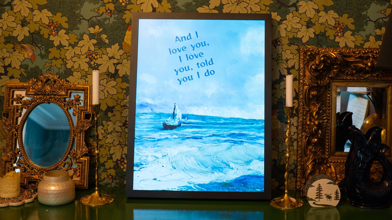 MorningBlues T2 art frame showing scene lyrics function