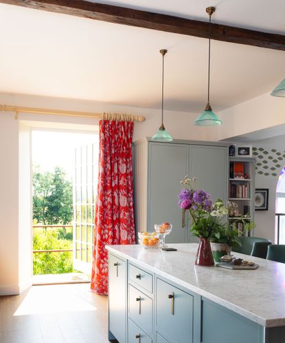 Kitchen window curtain ideas: 10 looks rich in texture and style ...