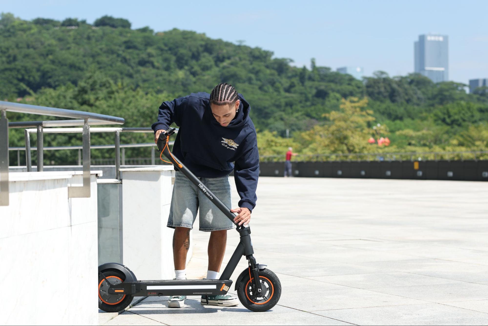 The Hiboy Max Pro e-scooter.