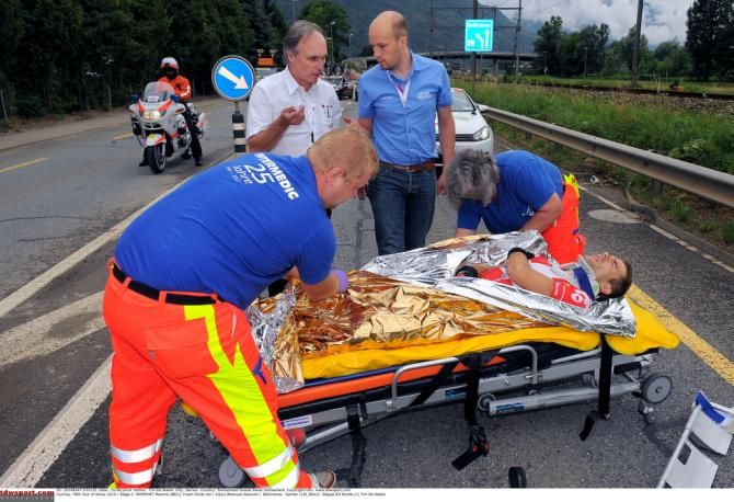 Maxime Monfprt (Lotto-Belisol) wasn't too badly injured but it doesn't look good here