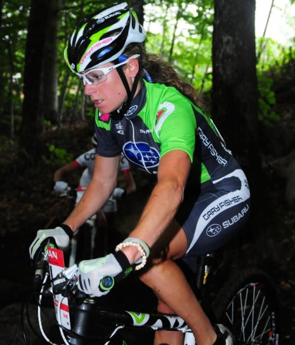 Heather Irmiger (Gary Fisher/Subaru) riding with leaders