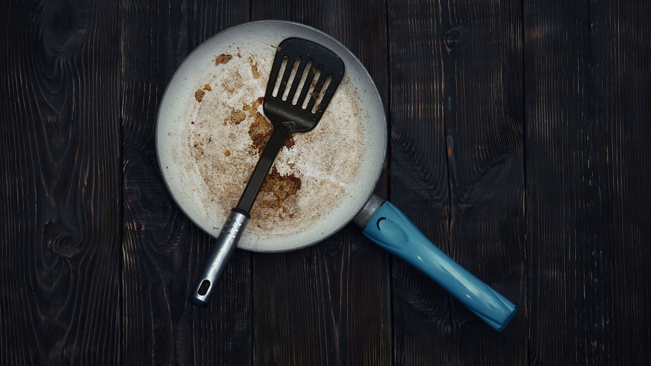 Frying pan cleaning tip 