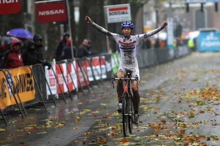 Helen Wyman (Kona) wins the Jaarmarktcross, her second win in Belgium in two weeks.