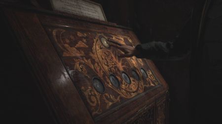 Silent Hill 2 coin cabinet 