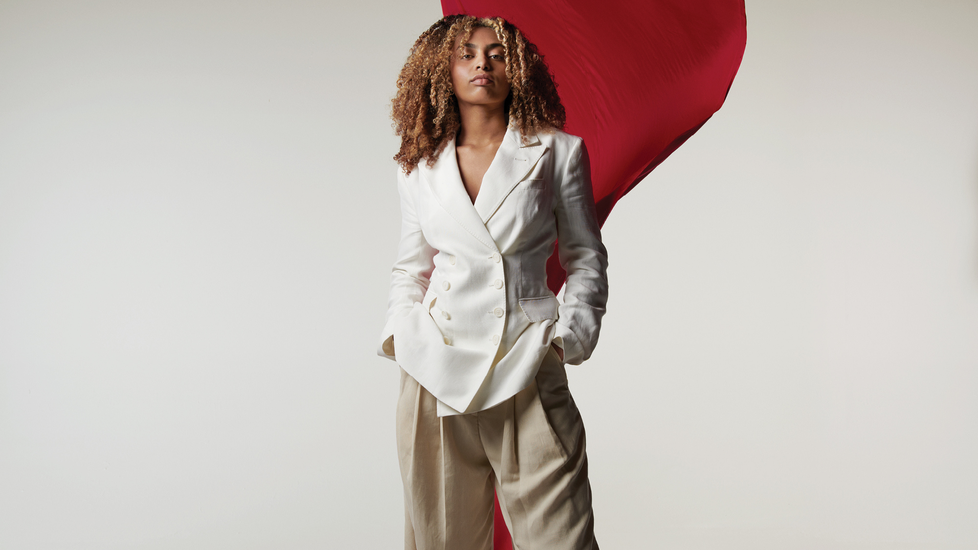Phoenix Brown: Marie Claire launches a new campaign to raise awareness about the 9 'red flags' that indicate domestic abuse